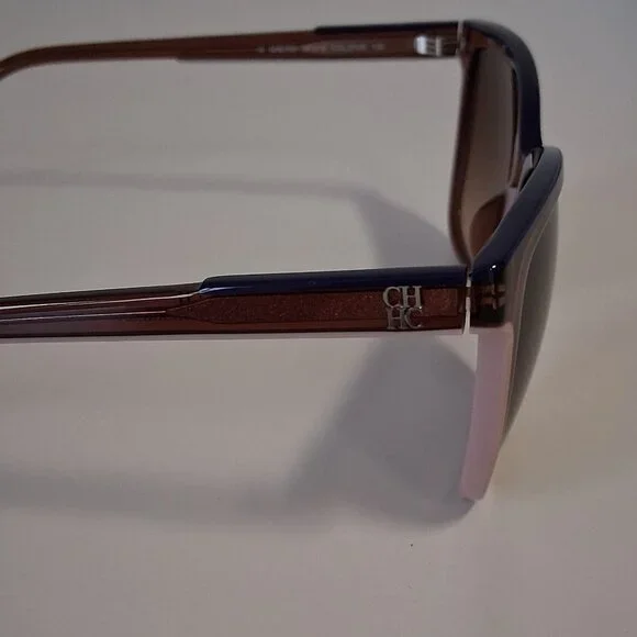 Carolina Herrera Women’s Sunglasses – SHE792 07UK (Brand New) - Picture 3 of 5